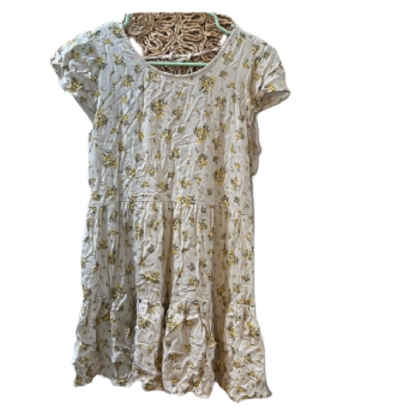 Dresses & Skirts - Floral baby doll dress